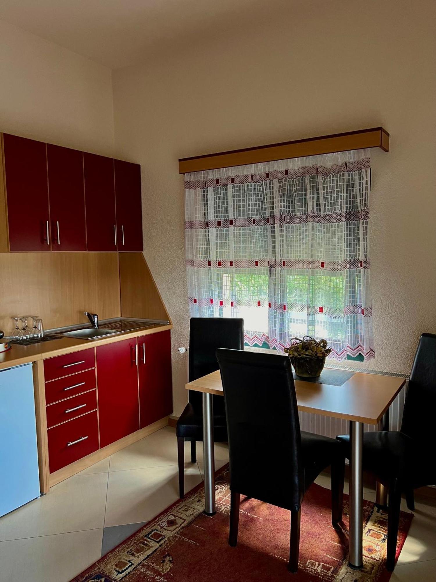Motel Krstac Мойковац Экстерьер фото